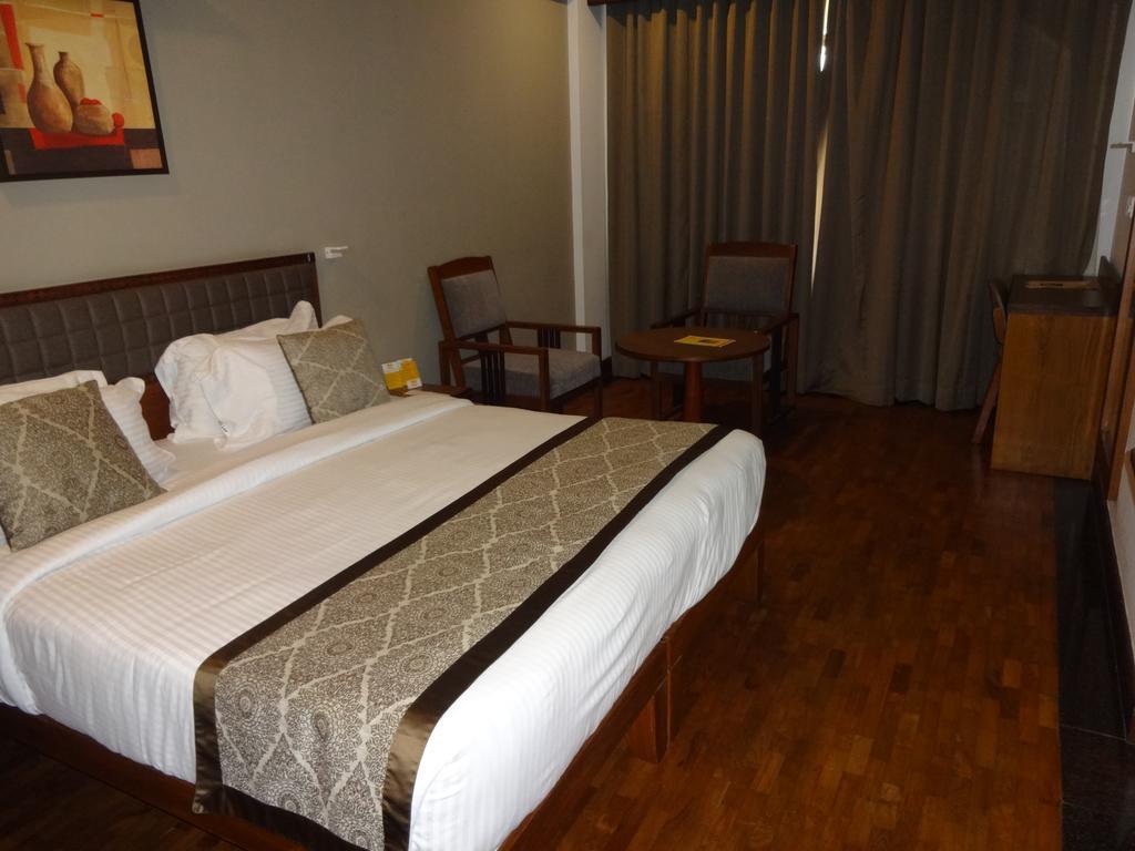 Keys Select By Lemon Tree Hotels, Malabar Gate, Kozhikode Ngoại thất bức ảnh