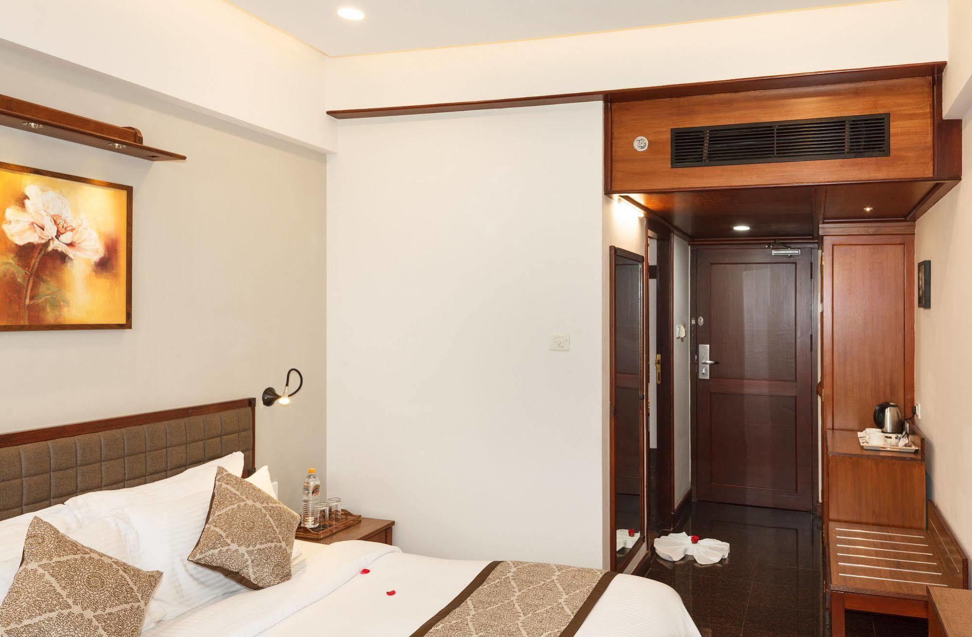 Keys Select By Lemon Tree Hotels, Malabar Gate, Kozhikode Ngoại thất bức ảnh